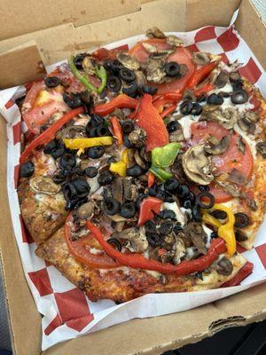 Vegetable pizza