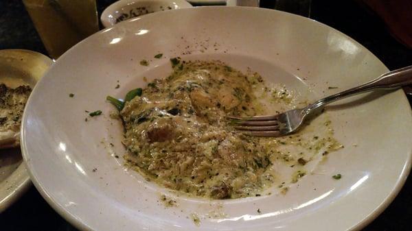 Spinach Ravioli Creamy Pesto Sauce