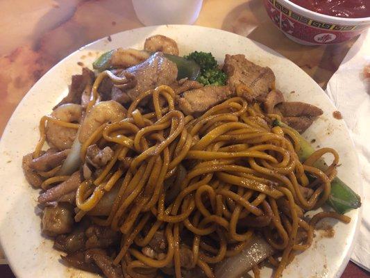 Mongolian Grill Chicken, Beef, Pork, and Lo Mein