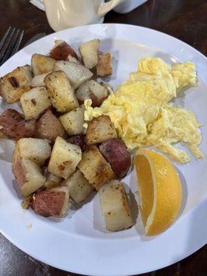 2 scrambled eggs and home fries