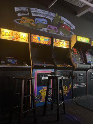 Retro arcade games