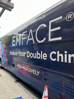 The EmFace treatment bus - yay got a 10min demo (full session 20mins)