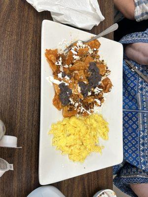 Chilaquiles en salsa roja