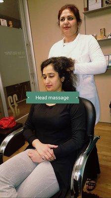 Meenal D'rock enjoyed a facial, a head massage & other services.  We are honored to have her try out our services.