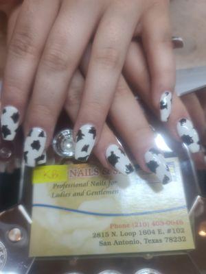 Fun nail