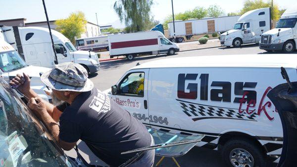 We replace Semi-Truck glass!