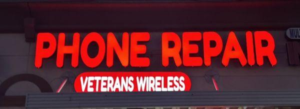 Veterans wireless & computers (12665 veterans memorial dr Houston tx 77014) located right next to Whataburger