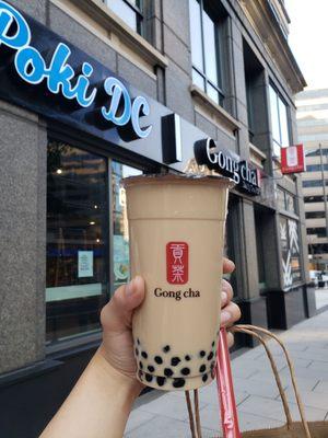 Black Milk Tea || IG: @misspiggyeats