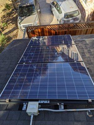 Clean solar panels