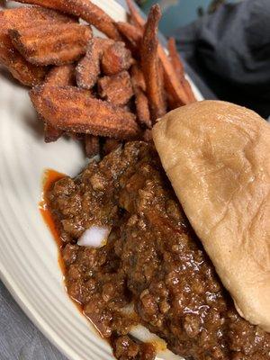 Homemade Chili Cheese Burger