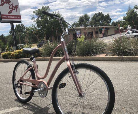 Electra Townie rose gold