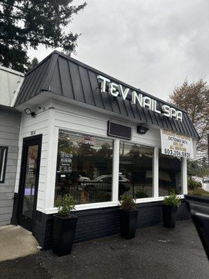 T & V Nail Spa