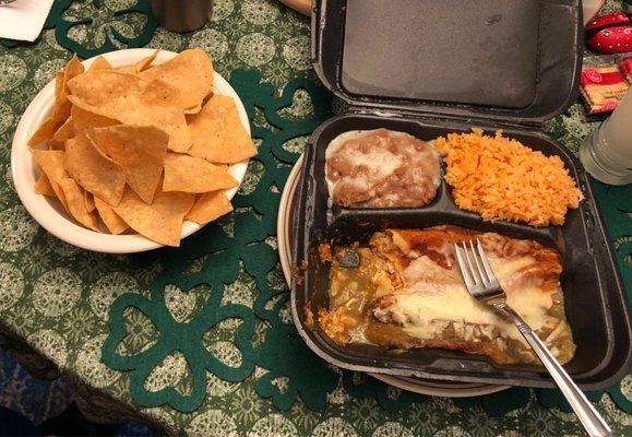 Chile rellano and a cheese enchilada with rice and beans