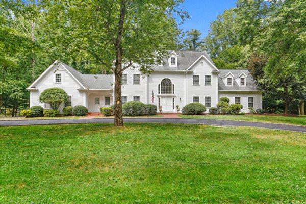 "The Ridge" - 365 Fence Row, Fairfield, CT 06824