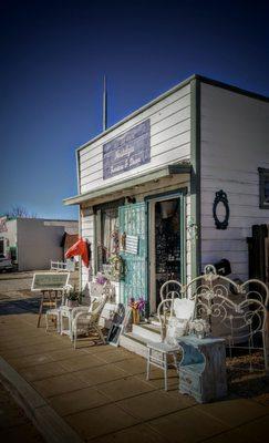 Nostalgia Furniture and Decor Yucaipa California