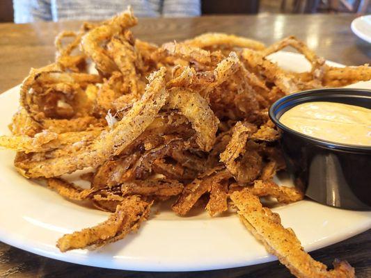 Haystack onion rings with a delicious seasoning and not greasy at all!