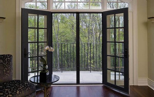 Phantom Retractable Screens