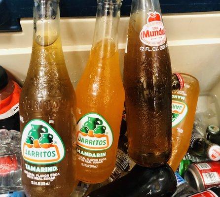 Mexican Coca Medio litro, Fanta, Lemon jarritos