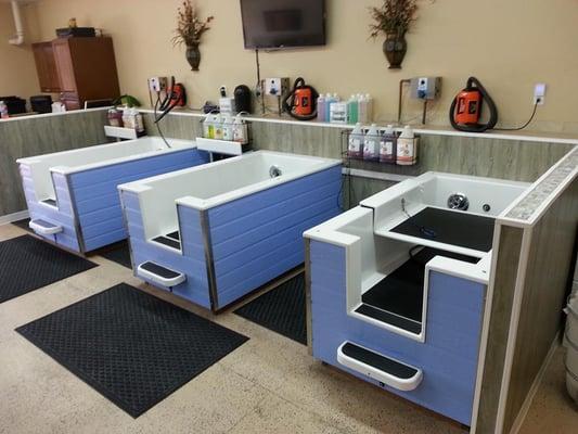 Our full serve  Wash & Grooming includes NAILS, EARS & GLANDS!! Or come in and use our self wash services! Shampoo/Conditioner Included!!