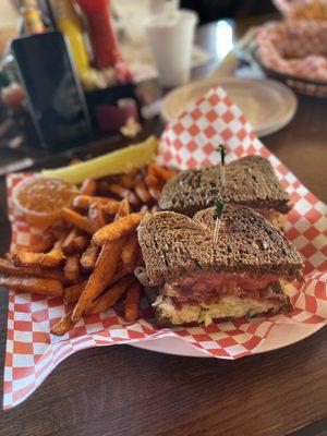 BLT with sweet potato fries and a marmalade