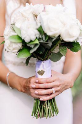 Bridal bouquet with attached charm