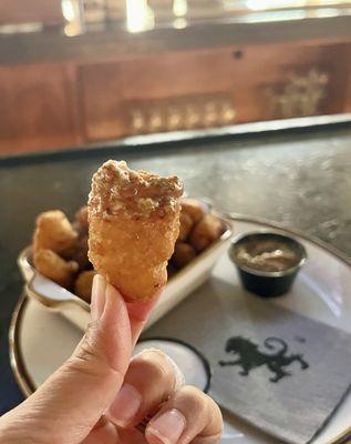 Curds with honey mustard