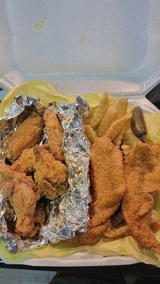 Fish & wings w/ okra & fries