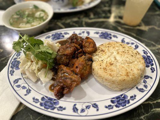 Black Peppered Chicken with Crispy Rice