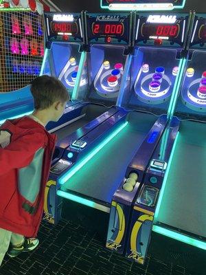 Skee ball