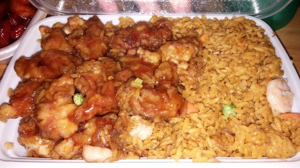 Honey chicken w/shrimp fried rice.. Yum!