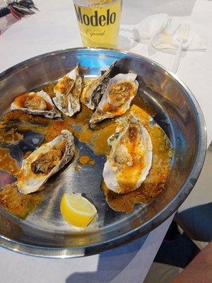 Steamed oysters