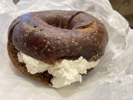 I love the taste of their Pumpernickel Bagels!! Plenty of cream cheese too. 07/18/22