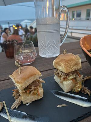 Jackfruit sliders