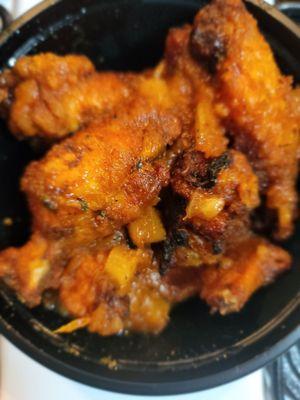 Pineapple wings-okay, not much pineapple flavor