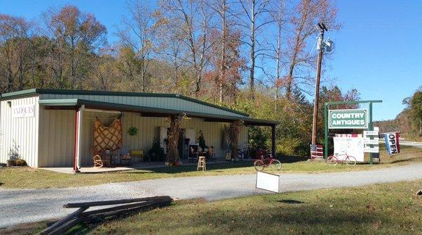 A multi-dealer antique mall, over 6500 square feet, all on one floor!