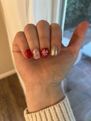 Christmas gel manicure by Nih