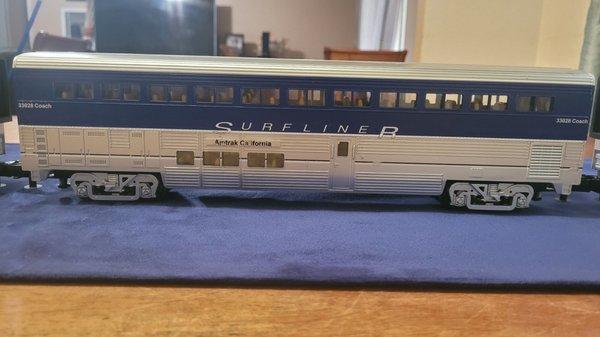 MTH Railking O Scale Passenger Coach Car in Amtrak Pacific Surfliner scheme