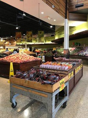 Great store to buy fruits and vegetables always fresher than other supermarkets and the prices are always cheaper.