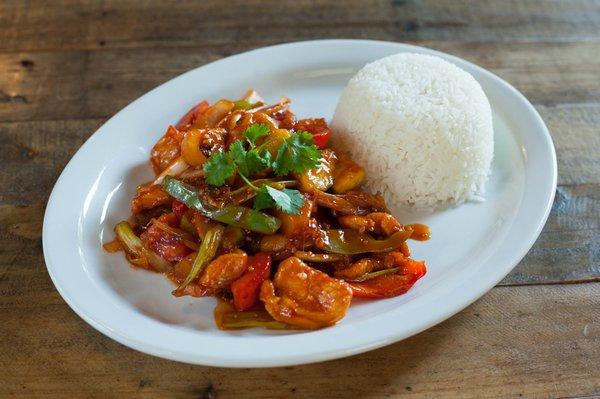 #9 Pad Priew Wan : Choice of meat, tofu, or mixed veggies stir-fried in sweet and sour sauce