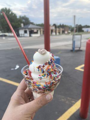 Medium twist with sprinkles