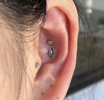 Double conch piercing