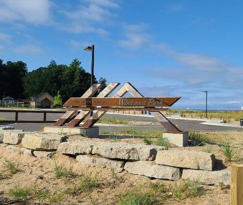 Windsnest Park Entrance