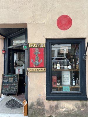 America's Oldest Liquor Store! (01/03/23)