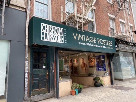 Chisholm Larsson Vintage Posters front entrance