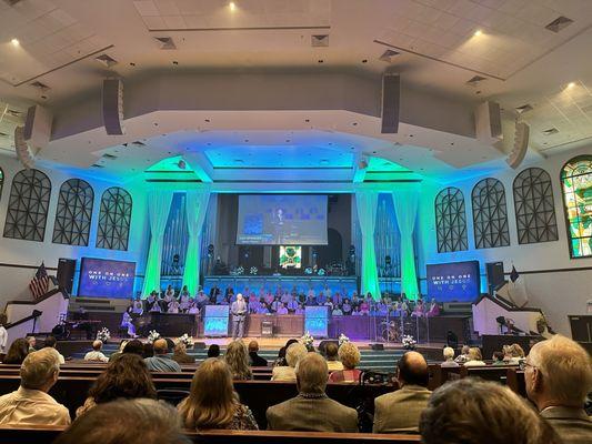 First Baptist Church - Sevierville