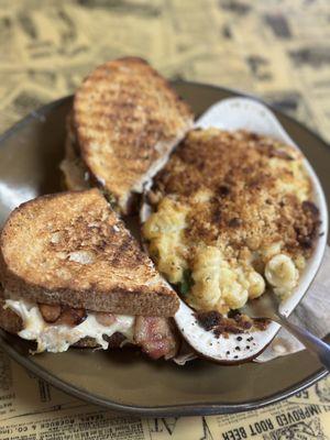 Turkey Press Panini, Mac and Cheese side