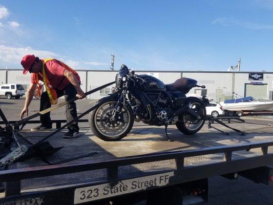 Motorcycle Towing, and many other types of Specialty Towing, are what we do best at Solano Bay Tow. Call 707-422-0129