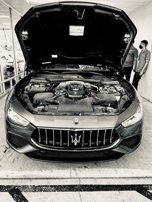 The belly of the breast- Maserati Ghibli