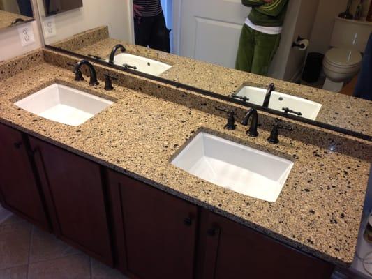 Cambria - Victoria - Double bowl vanity