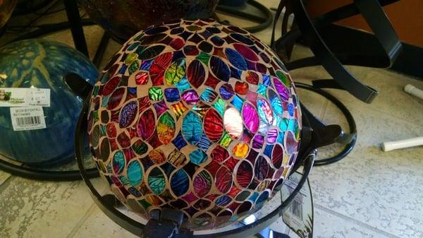 Intricate mosaic garden globes... so beautiful!